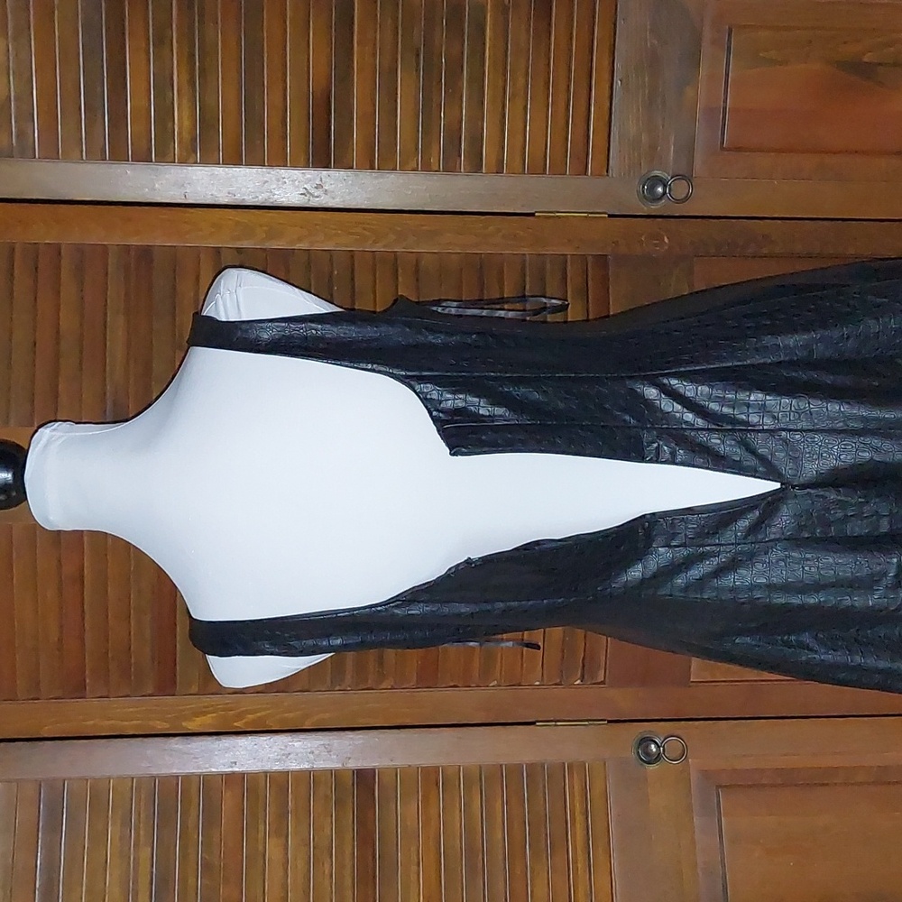 Anthropologie Avec Les Filles Black Faux Leather Midi Dress Sz LP - Picture 8 of 16